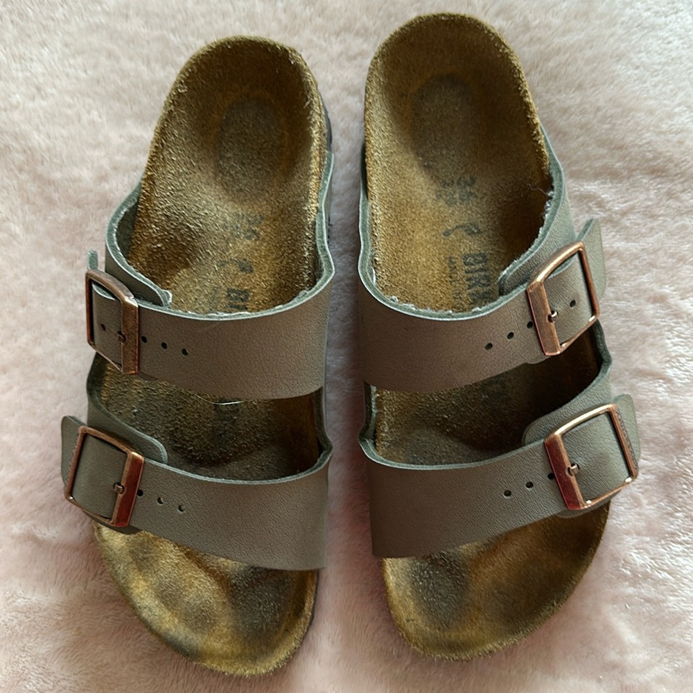 Birkenstock Arizona sandals great condition!